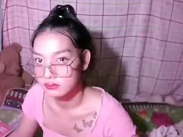 Chaturbate Live Sex Cam of pinay_janella10
