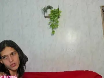 Chaturbate Live Porn of dady_show69
