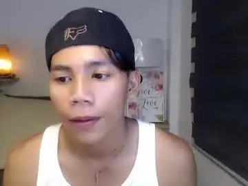 Chaturbate Live Sex Cam of straight_moreno69
