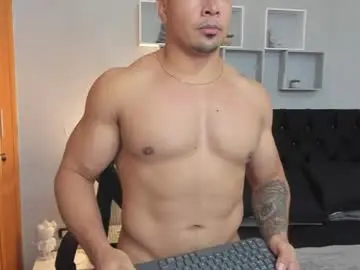 Chaturbate Live Sex Cam of tyler_hank1