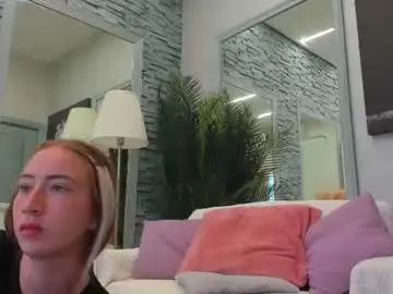 Chaturbate Best live sex cam show of reina_cummings