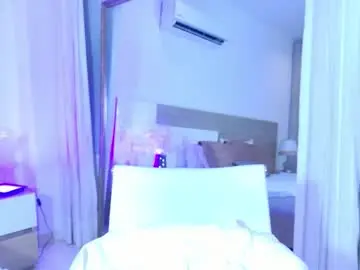 Chaturbate Watch Live Sex Cams of emagrey1