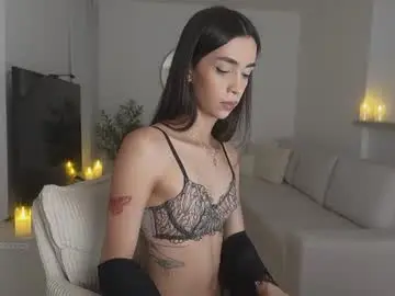 Chaturbate Free Live Porn of emmacorrea