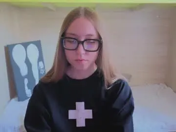 Chaturbate Free Porn Cam of _yourhotangel_