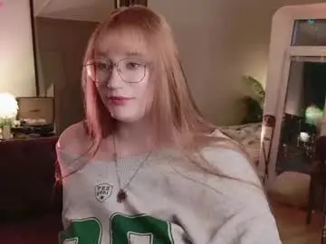 Chaturbate Live Sex Cam of morvelyn
