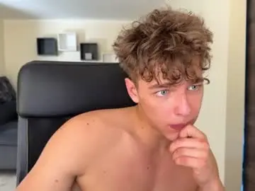 Chaturbate Best live sex cam show of lukedesirable