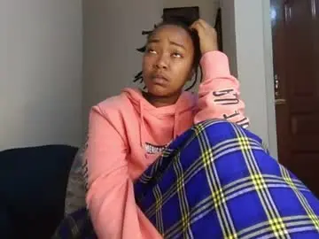Chaturbate Live Sex Cam of atara_seren