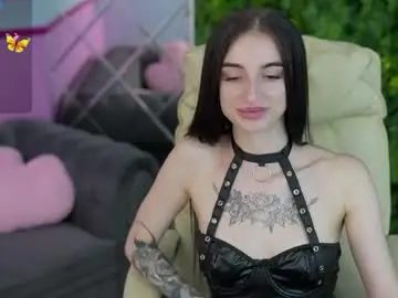Chaturbate Nude Webcam of emilyymoon