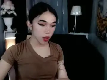 Chaturbate Live Sex Cam of urfantasy_sweetxcali69
