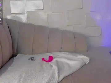 Chaturbate Live Sex Cam of breex_