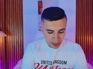 Chaturbate Live Sex Cam of diiego_axel