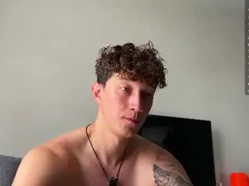 Chaturbate Live Sex Cam of lyon_power_