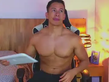 Chaturbate Best live sex cam show of claytonburgues