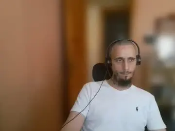Chaturbate Best live sex cam show of lefrenchiies07