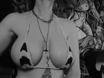 Chaturbate Live Sex Cam of silentmary