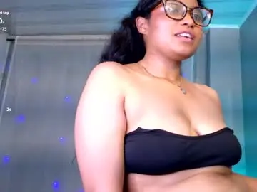 Chaturbate Live Sex Cam of silvana_lorc