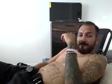 Chaturbate Watch Live Sex Cams of larrabee13