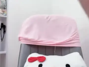 Chaturbate Live Sex Cam of natycutiegirl