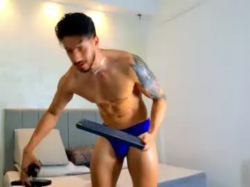 Chaturbate Live Sex Cam of evans_opry1