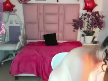 Chaturbate Live Sex Cam of lina_castle