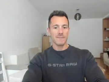 Chaturbate Live Sex of roberto4ever