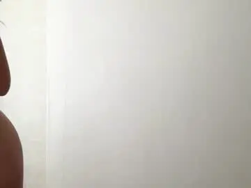 Chaturbate Live Sex Cam of bebravee