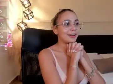 Chaturbate Watch Live Sex Cams of lucia_brown_