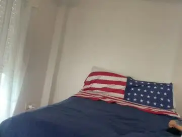 Chaturbate Live Sex Cam of oliviaonlyx1