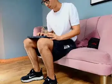 Chaturbate Live Sex Cam of keny_romero