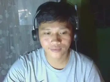 Chaturbate Live Sex of exotichugecock