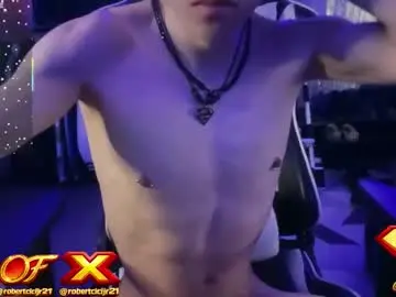 Chaturbate Best live sex cam show of robertcicijr21