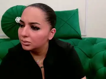 Chaturbate Live Sex Cam of allyiah