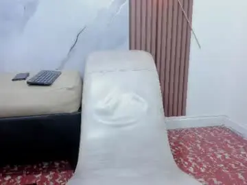 Chaturbate Sex Cam of mckinley_os