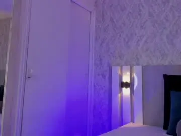 Chaturbate Live Sex Cam of krystal_foxx