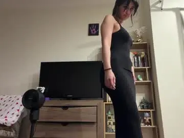 Chaturbate Live Sex Cam of tawnyamartinek