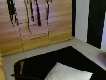 Chaturbate Free Porn Cam of cuteisabella_a