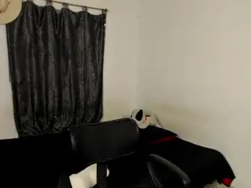 Chaturbate Sex Chat of santiceballo