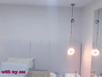 Chaturbate Adult Webcam of riri_candy