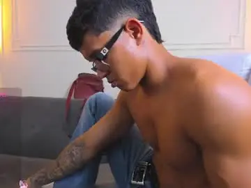 Chaturbate Free Porn Cam of paradise_boy_s