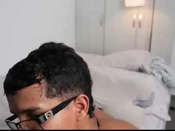 Chaturbate Nude Webcam of paradise_boy_s
