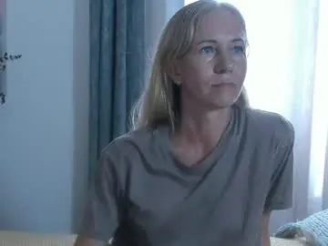 Chaturbate Live Sex Cam of hairy_mommy