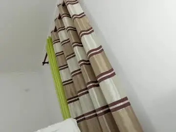 Chaturbate Adult Video Chat of ehotlovea