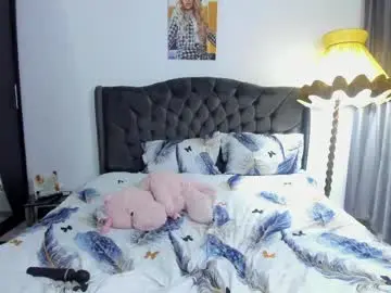 Chaturbate Best live sex cam show of golddivine00
