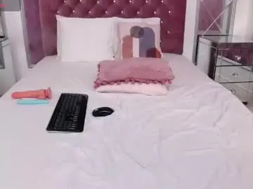 Chaturbate Watch Live Sex Cams of miamckena