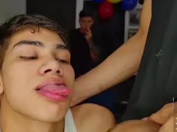 Chaturbate Watch Live Sex Cams of voyeurism_guys