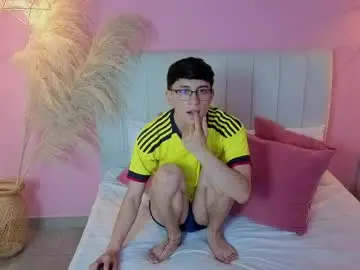 Chaturbate Watch Live Sex Cams of ryan_valentino
