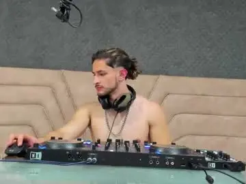Chaturbate Live Sex Cam of axel_porn_