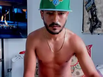 Chaturbate Sex Cam of david_johnson372