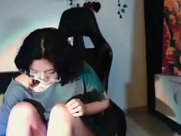 Chaturbate Nude Webcam of jaadee18