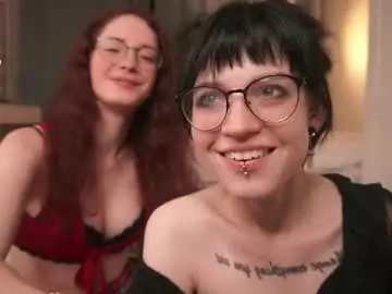 Chaturbate Live Sex Cam of little_poetry